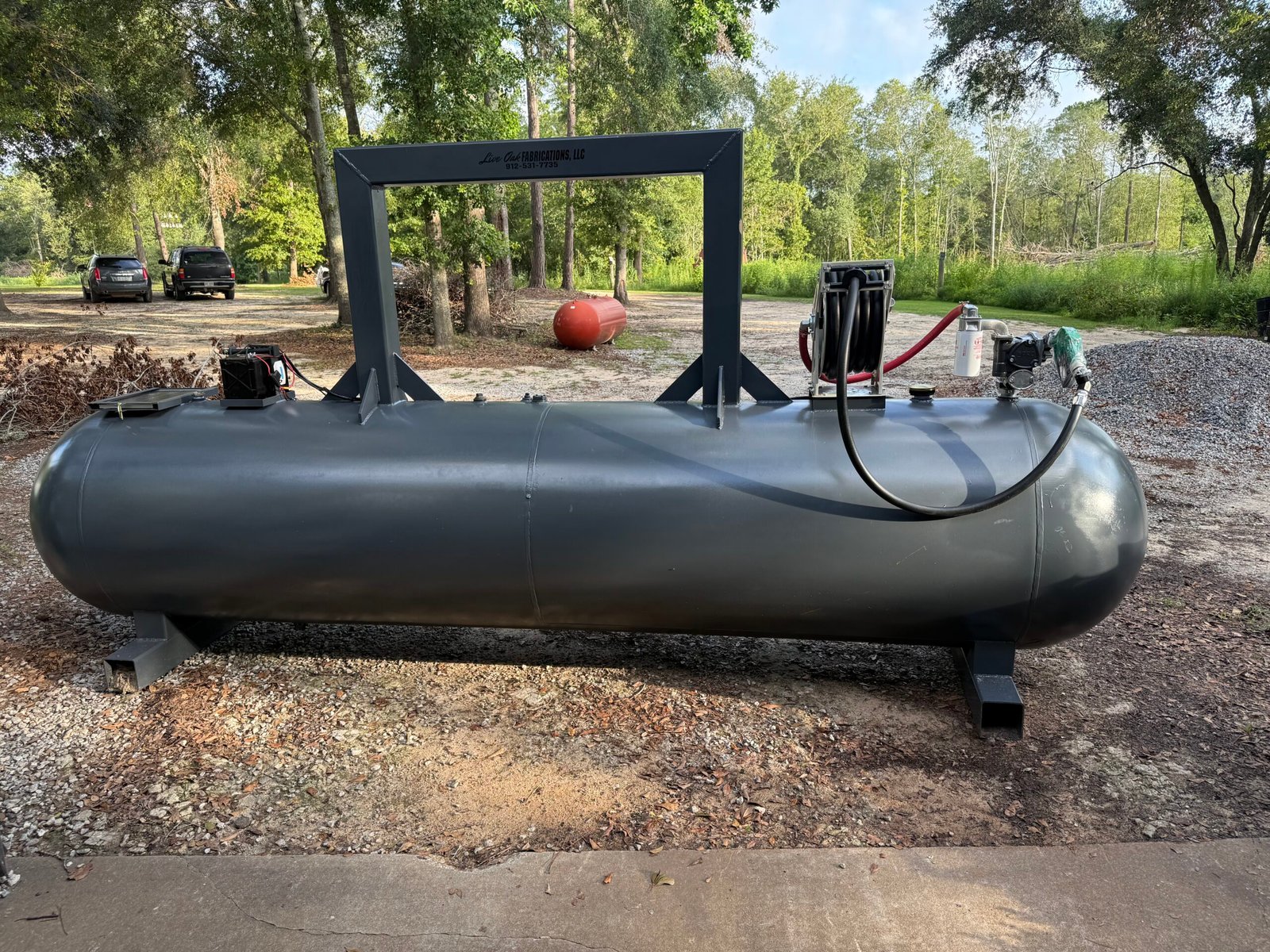 1000 Gallon Reconditioned Fuel Storage Tank for Diesel or Gasoline w/optional accessories - Image 3