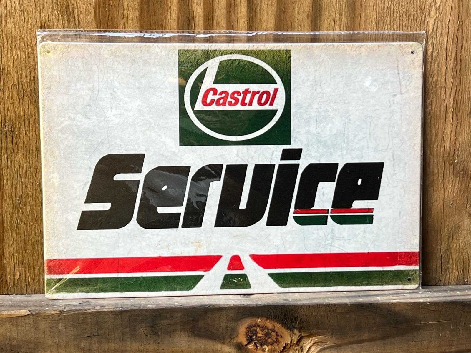 Metal 12” x 8” reproduction Vintage Castrol Service sign gas oil mancave garage