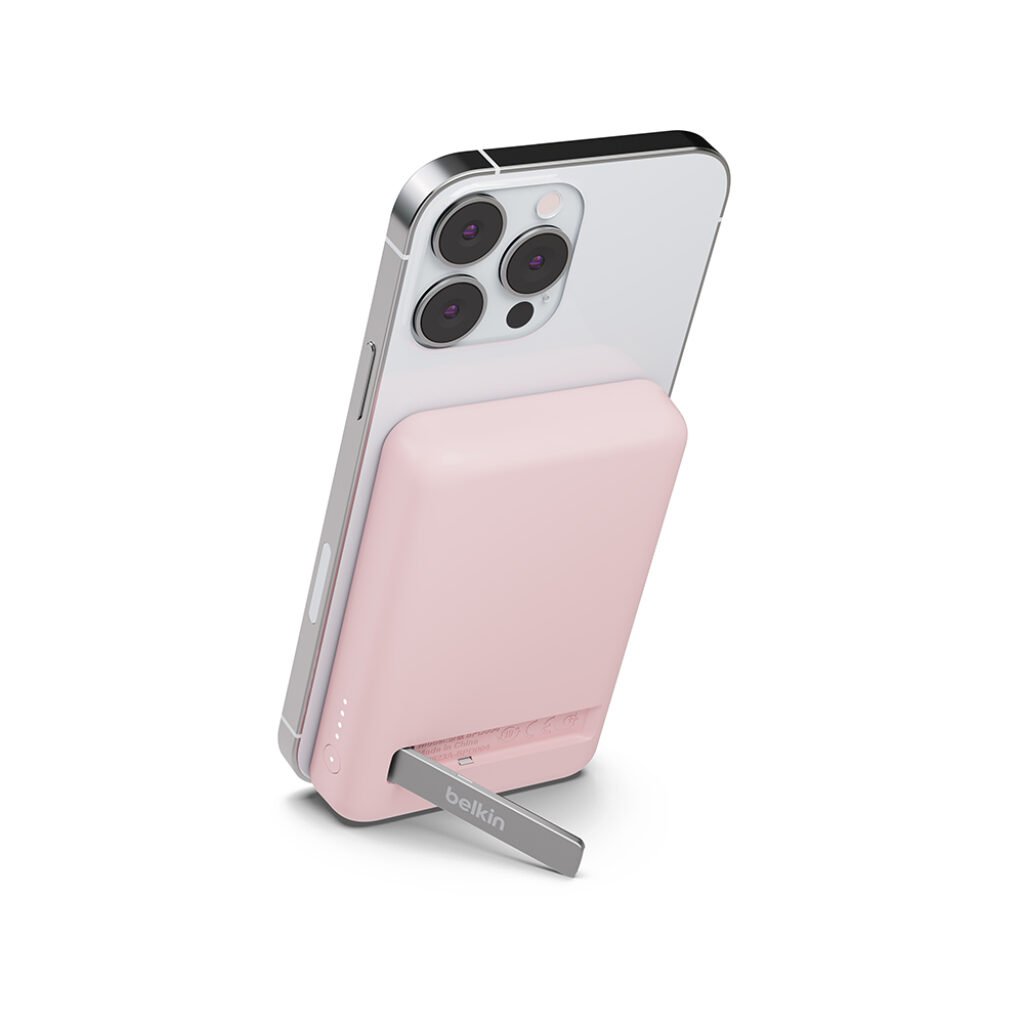 Belkin BoostCharge Magnetic Wireless Power Bank 5K + Stand - Blush Pink