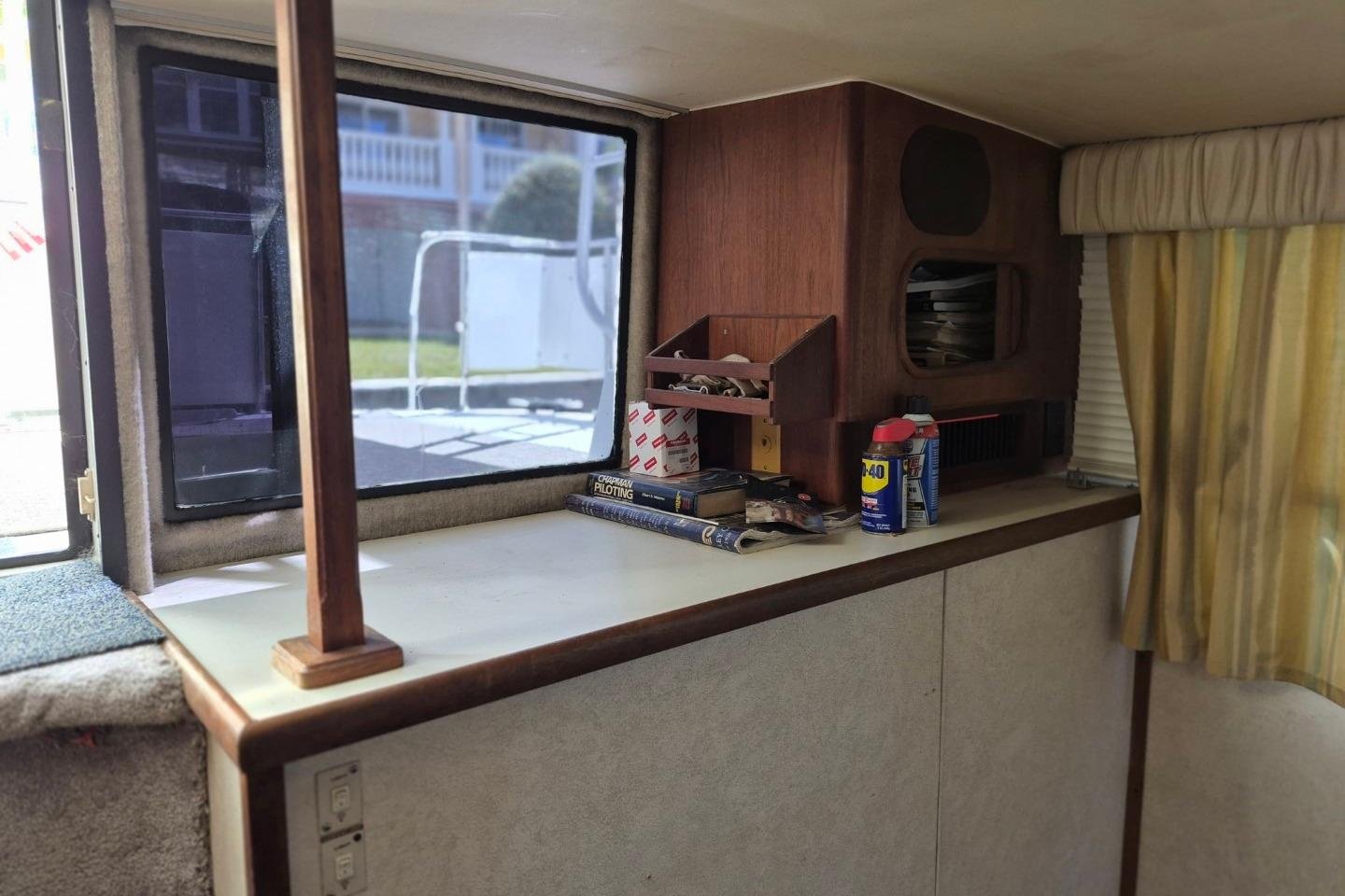 1991 Carver 36 Aft Cabin Motor Yacht | 36ft - Image 16