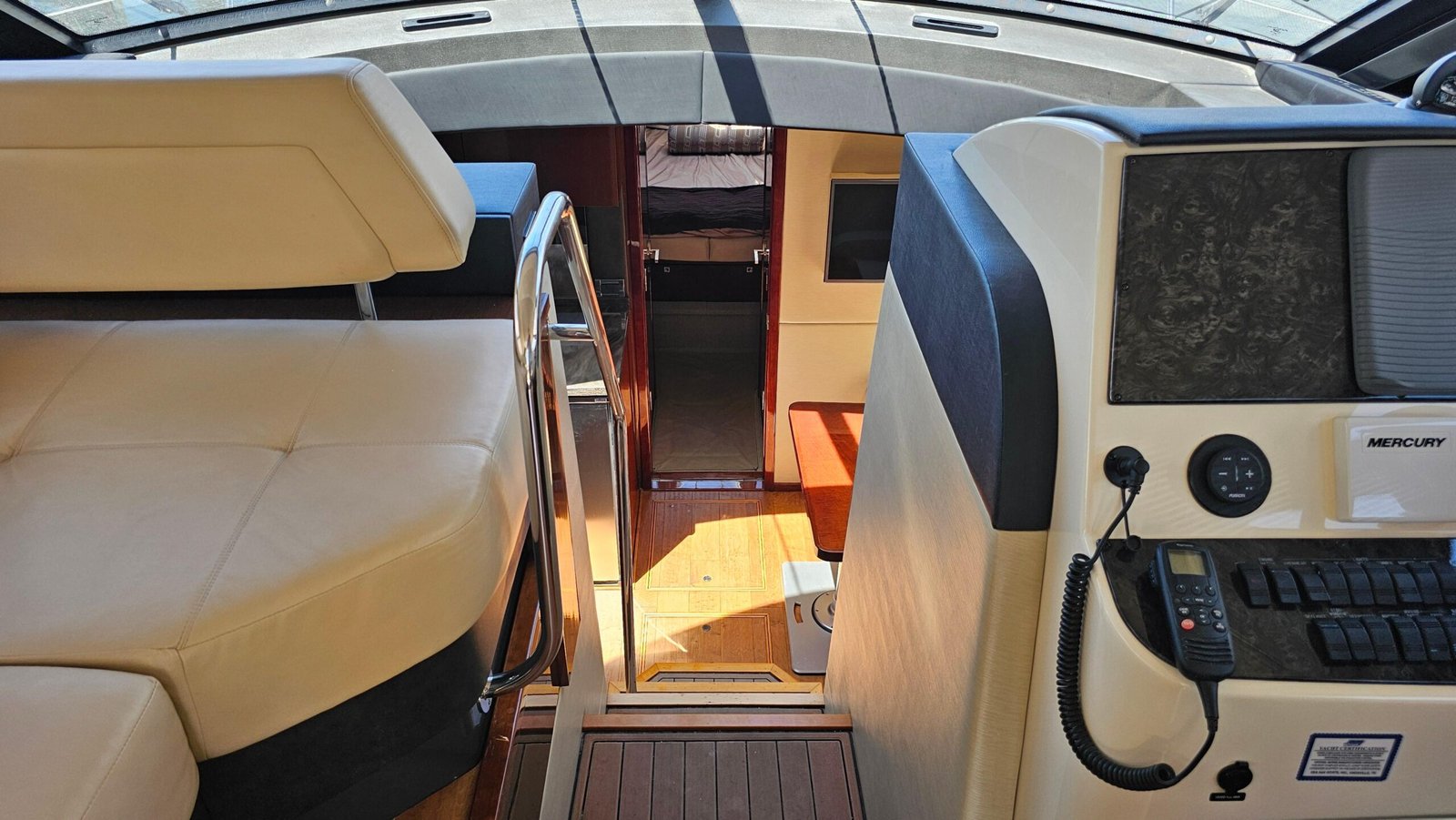 2016 Sea Ray 470 Sundancer | 47ft - Image 18