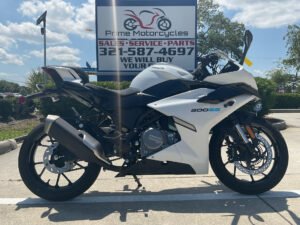 2025 CFMOTO 300SS