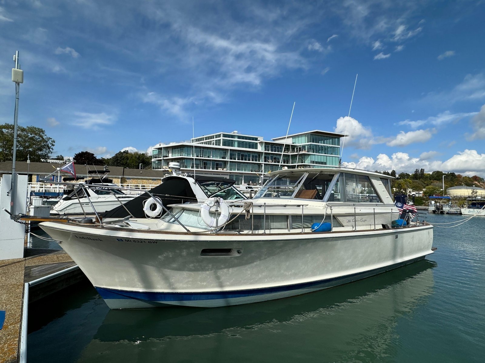 1969 Chris-Craft Commander | 38ft