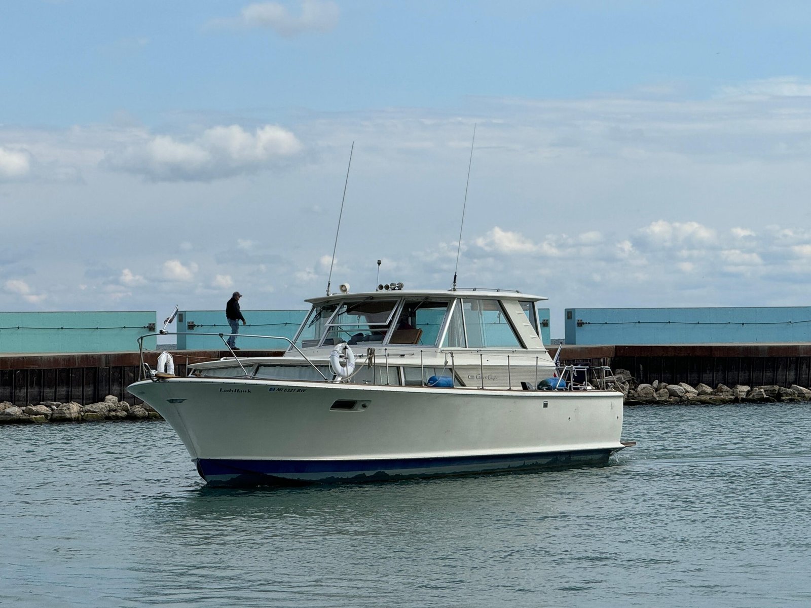 1969 Chris-Craft Commander | 38ft - Image 31