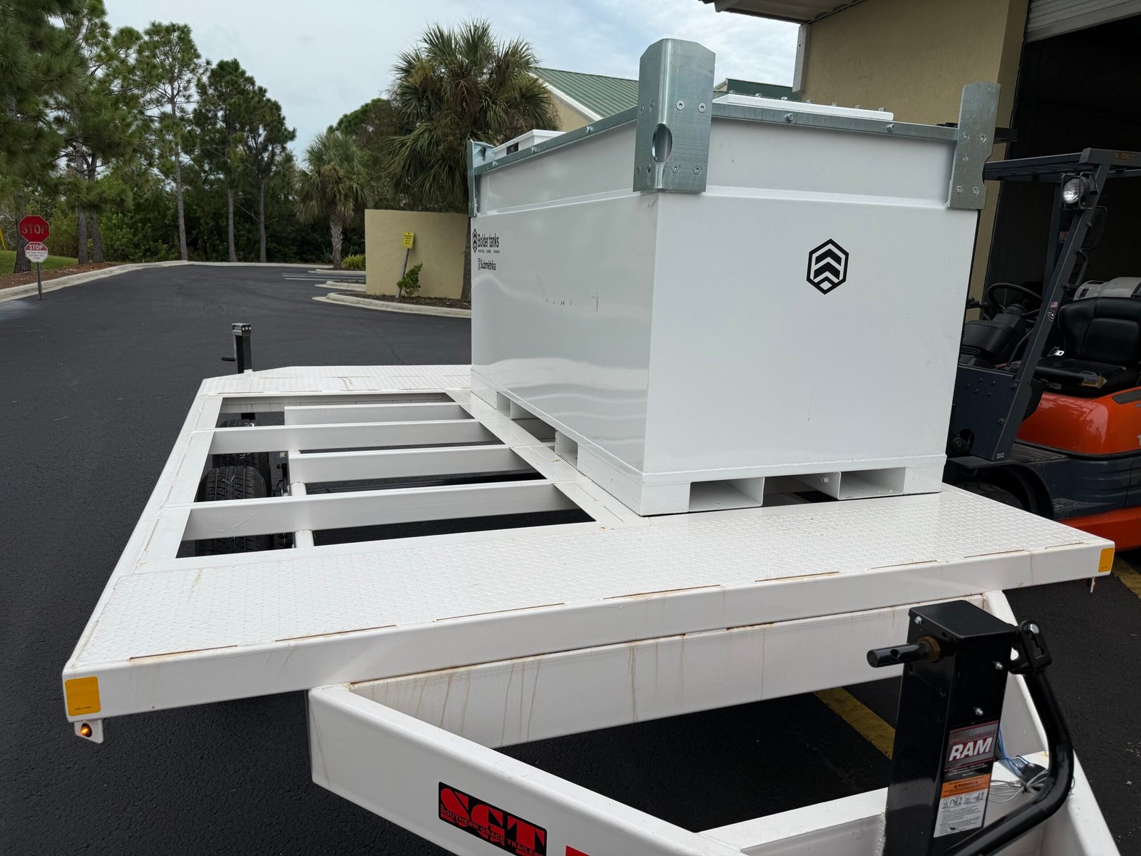 Fuel Tank Trailer - Double 500G Capacity - Brand New with Stabilizers - Image 7