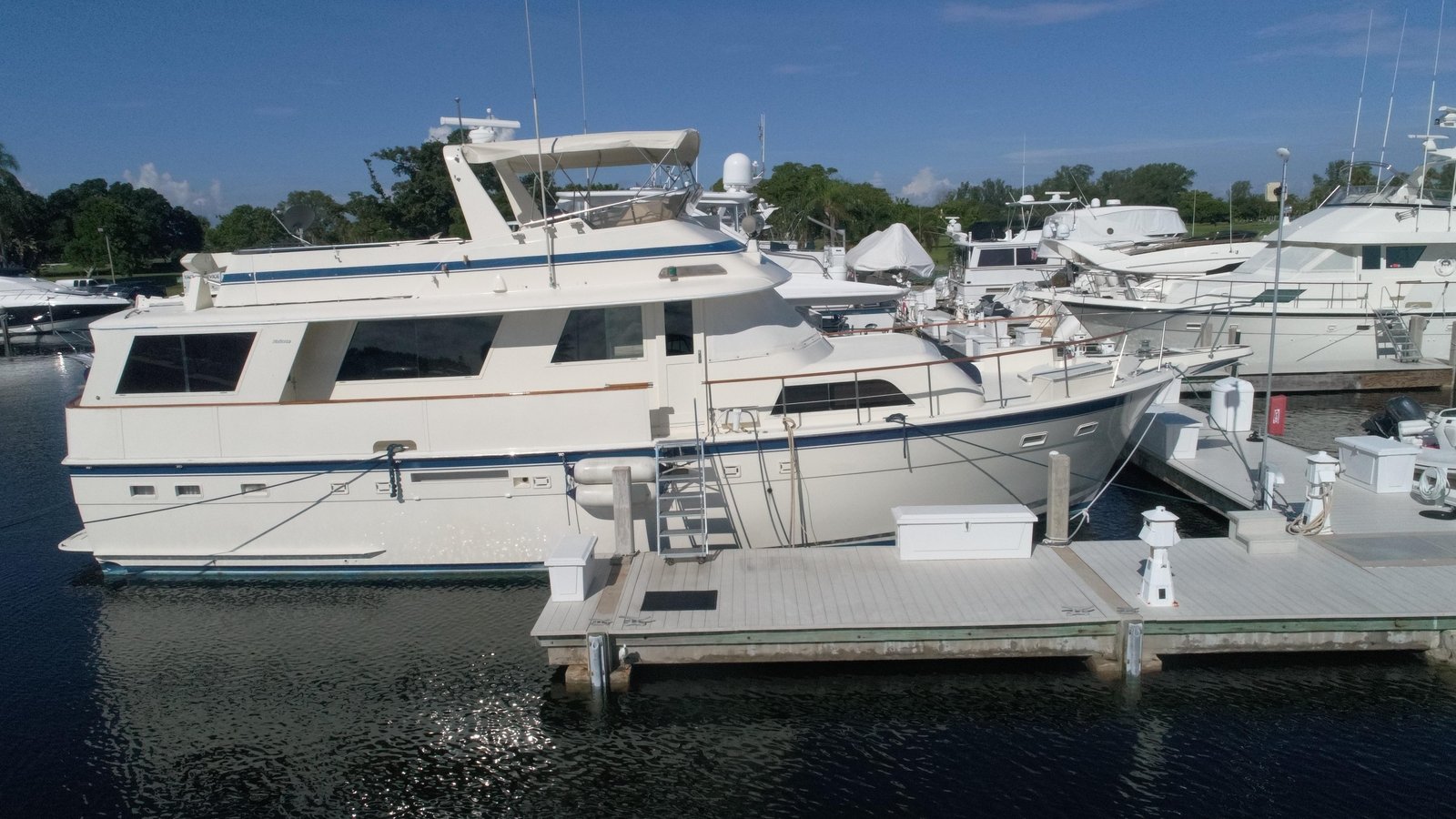 Hatteras 58 Motor Yacht 1985 “Eternity”