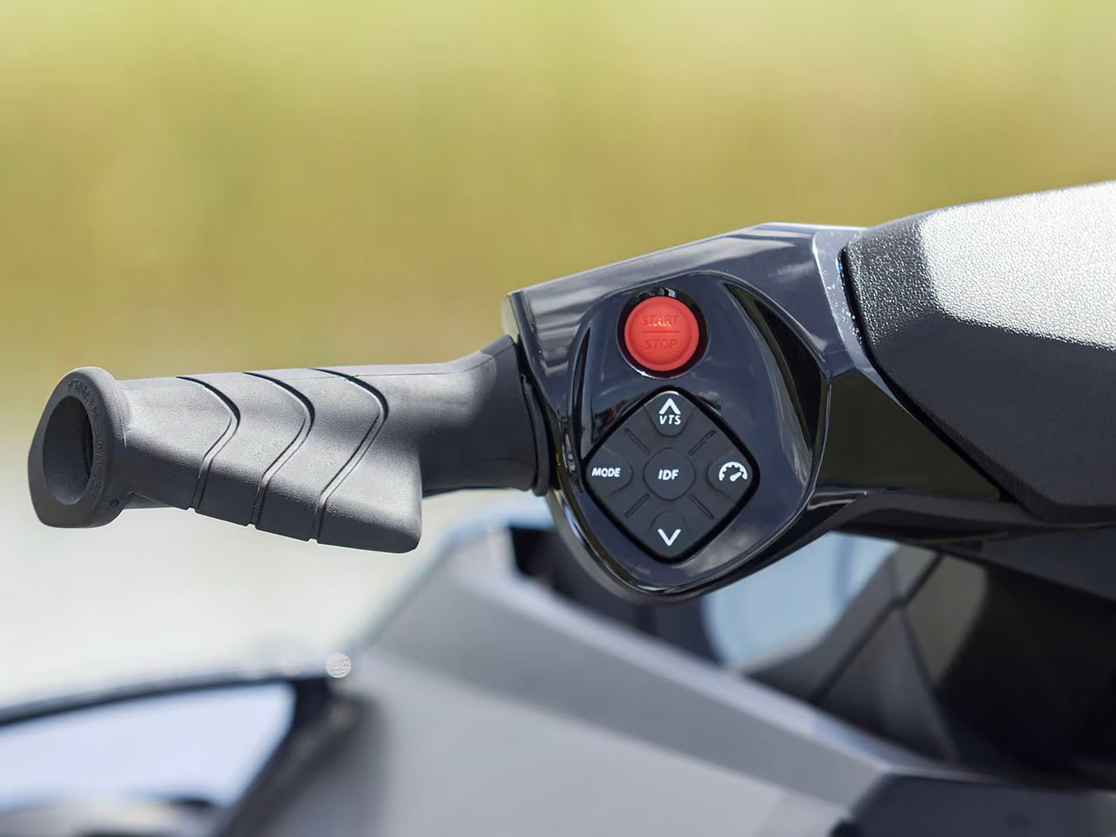 2025 Sea-Doo GTX 230 + Tech Package, audio, iDF, iBR - Image 3