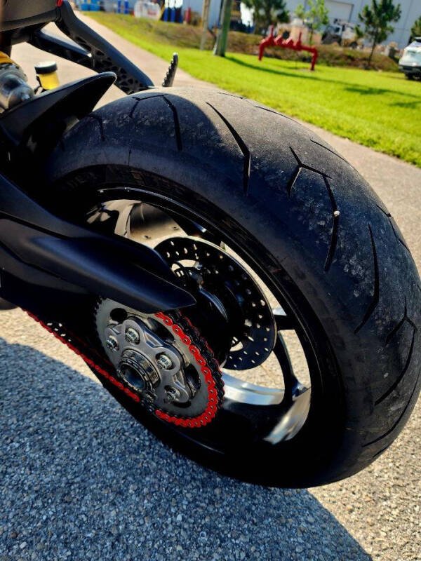 2019 Honda CBR650R - Image 16