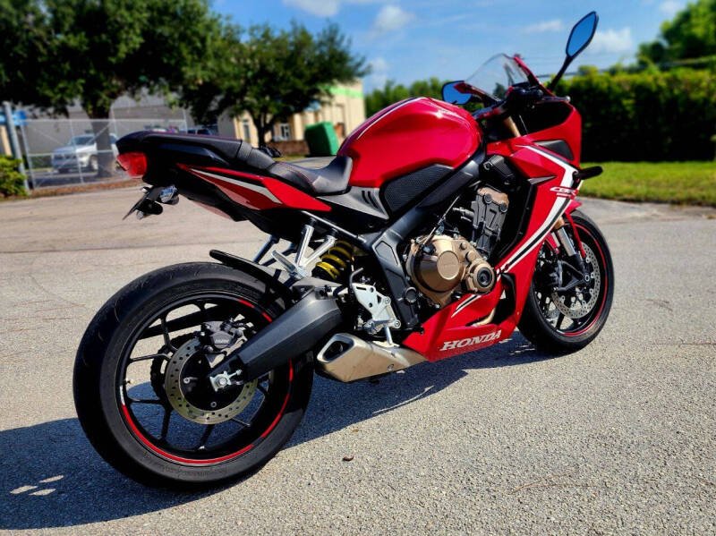 2019 Honda CBR650R - Image 4