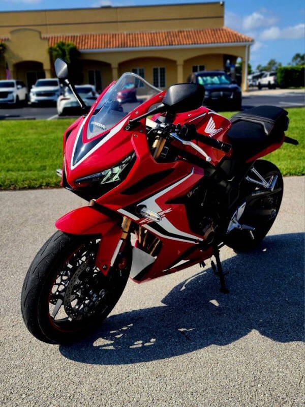 2019 Honda CBR650R - Image 7