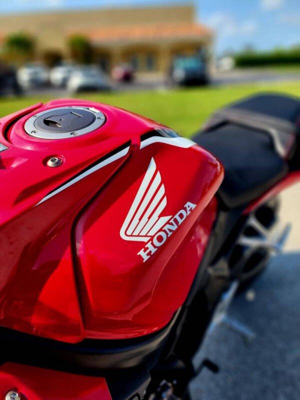 2019 Honda CBR650R - Image 9
