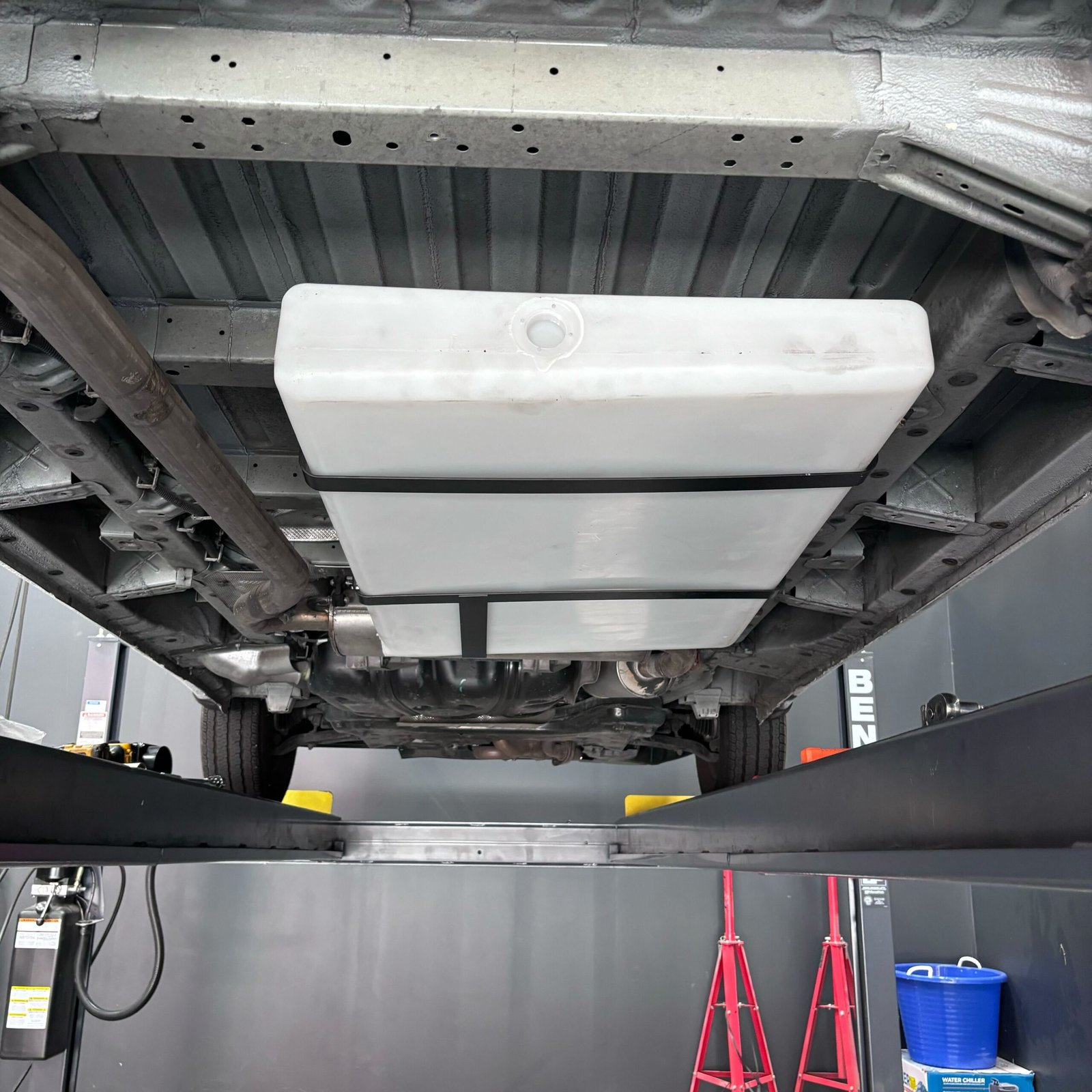 36 Gallon Undercarriage Fresh/Grey Water Tank Ford 2013-2025 Dodge / Ram Promaster 2500, 3500 159� And 159" EXT - Image 5
