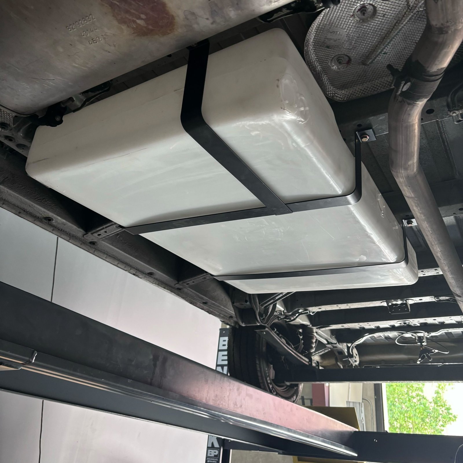 36 Gallon Undercarriage Fresh/Grey Water Tank Ford 2013-2025 Dodge / Ram Promaster 2500, 3500 159� And 159" EXT - Image 2