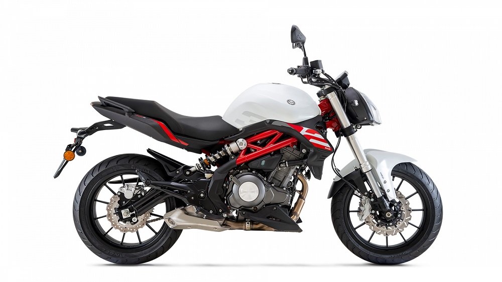 2023 Benelli 302s White
