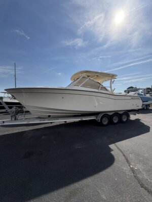 2026 Grady White Freedom 307