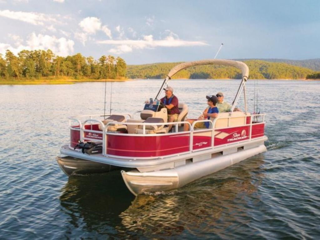 2019 Sun Tracker BASS BUGGY® 18 DLX Mercury