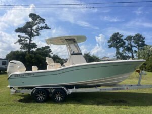 2025 Grady White 231 CE Yamaha F250NSB4