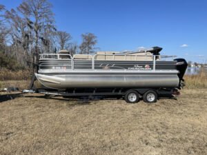 2023 Sun Tracker Sportfish™ 20 DLX Mercury
