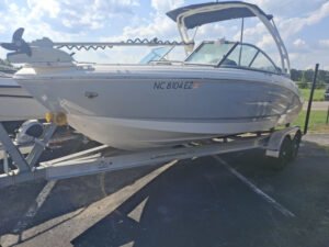 2023 Chaparral 21 Ssi OB Ski & Fish Yamaha F150