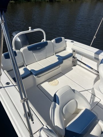2022 Robalo R207 Yamaha - Image 4