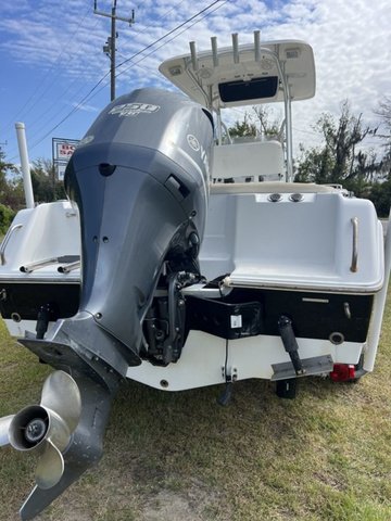 2011 Sea Hunt 232 Ultra Yamaha - Image 6
