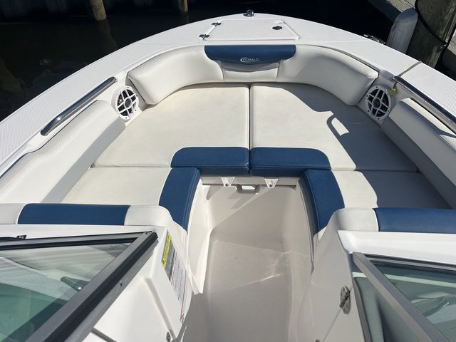 2022 Robalo R207 Yamaha - Image 7