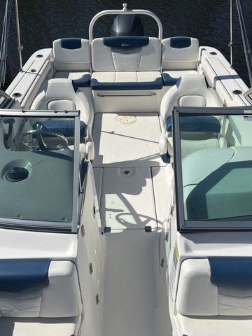 2022 Robalo R207 Yamaha - Image 8