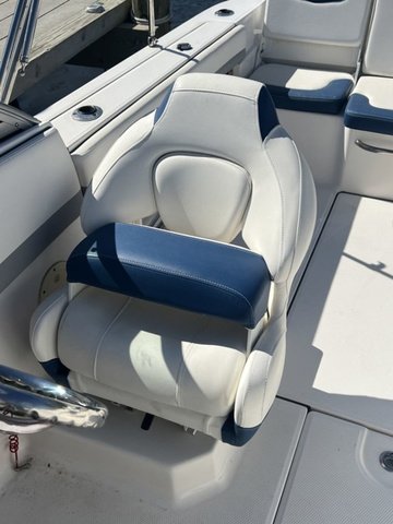 2022 Robalo R207 Yamaha - Image 9
