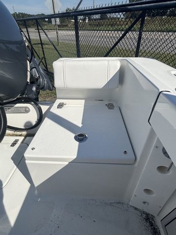 2027 Parker 180 Coastal Yamaha - Image 9