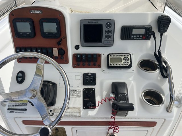 2011 Sea Hunt 232 Ultra Yamaha - Image 10